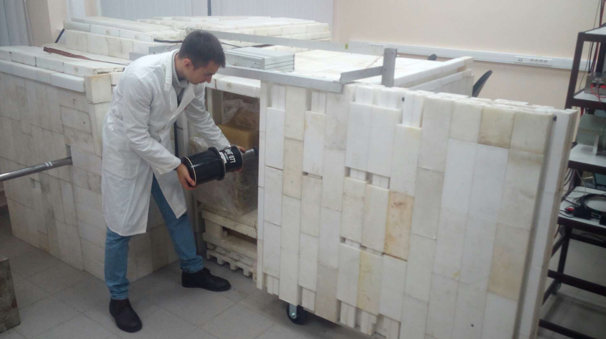 Лаборатория геофизического анализа нефтяных скважин